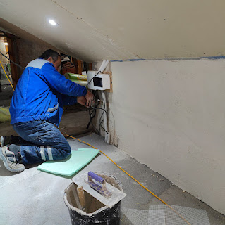 Removing the electrical box to plaster behind it