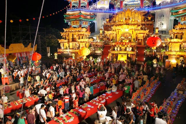 SERBA SERBI TRIDHARMA: Festival Hantu Festival Zhong Yuan 