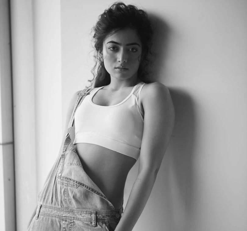 best-rashmika-mandanna-photos-hd-images-picture-status-hindi