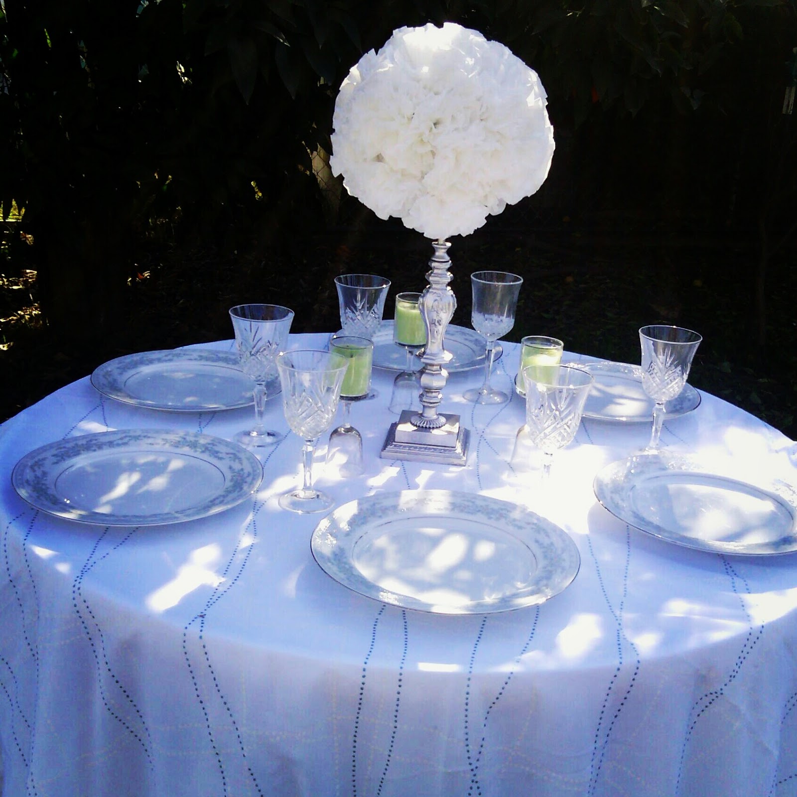 Simple Elegant Wedding Centerpieces