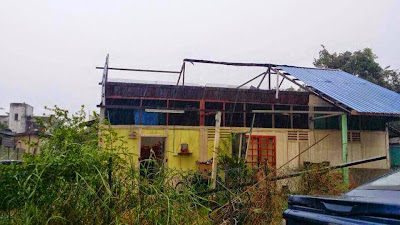 Kerosakan rumah akibat ribut Pandamaran