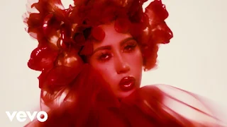 I Wish You Roses Lyrics & About - Kali Uchis (Official Music Video)