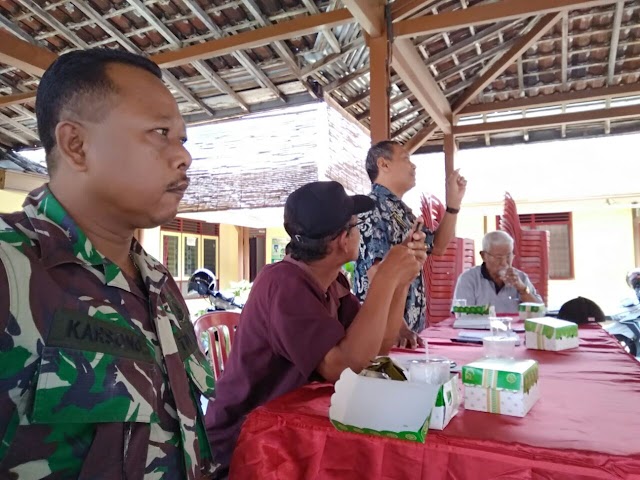 BABINSA JETIS HADIRI PERTEMUAN POK TANI MAJU KECAMATAN BAKI