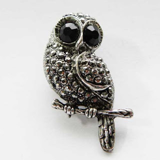 marcasite costume owl brooch 