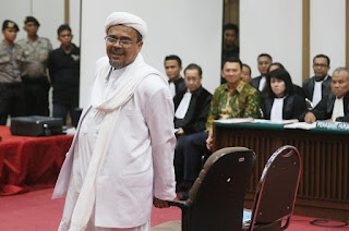 AGEN POKER - Habib Rizieq Shibab Minta Hakim Tahan Ahok Agar Tidak Melarikan Diri,Begini Reaksi Ahok