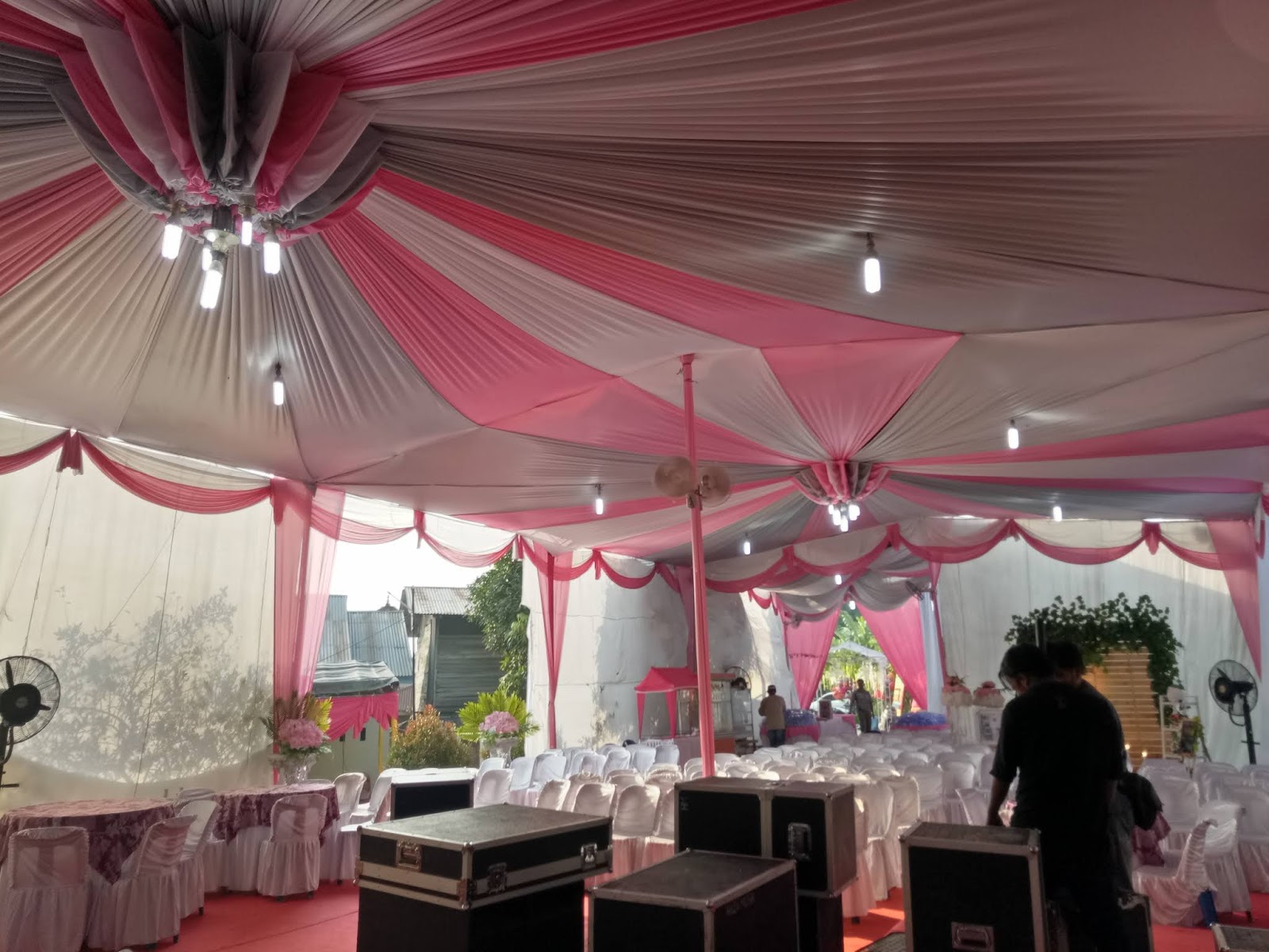 Jasa decorasi wedding dan sewa perlengkapan pesta di medan 