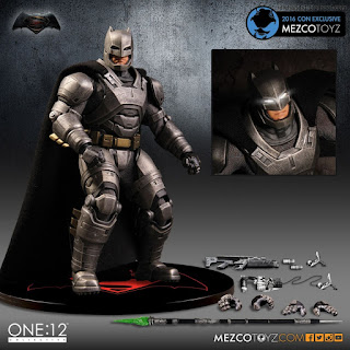 Mezco San Diego Comic-Con 2016 Exclusive ONE 12 COLLECTIVE Batman V Superman Dawn of Justice Armored Batman Figure