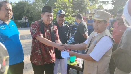 Irwan Basir Datuk Rajo Alam Bantu Korban Kebakaran di Sungai Sapih