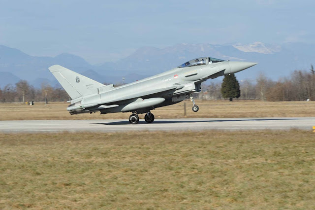 DUE EUROFIGHTER RISCHIERATI AL 51° STORMO