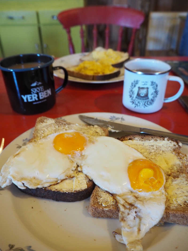 Fresh eggs on toast in the Bothy at Ecocamp