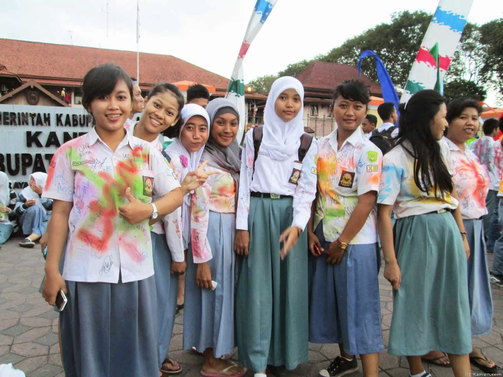 Kumpulan Gambar  Lulusan dan Konvoi Anak SMA  2019