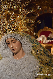 Besamanos a Nuestra Señora de la Paz Granada