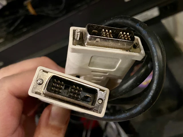 DVI 케이블