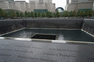 Picture of the mirror pool 9/11 memorial