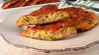 Uštipci sa šunkom, sirom i jogurtom / Fritters with ham, cheese and yogurt