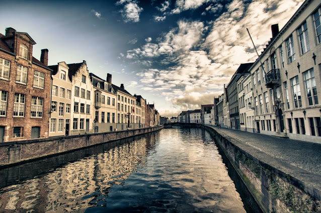 Canali su Spiegerlei-Bruges
