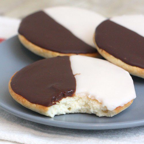 Black and White Cookies – Original and Red Velvet 1