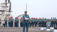 Dansatrol Lantamal I Pimpin Upacara Bendera
