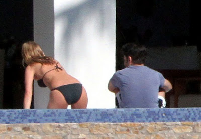 Jennifer Aniston hot Black Bikini nude Los Cabos