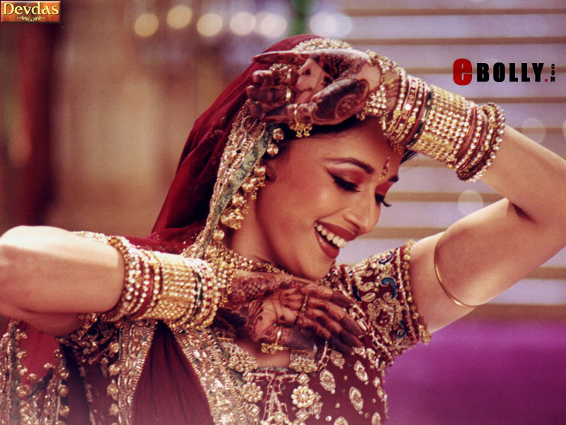 NICE WALLPAPERS: Madhuri Dixit in Devdas