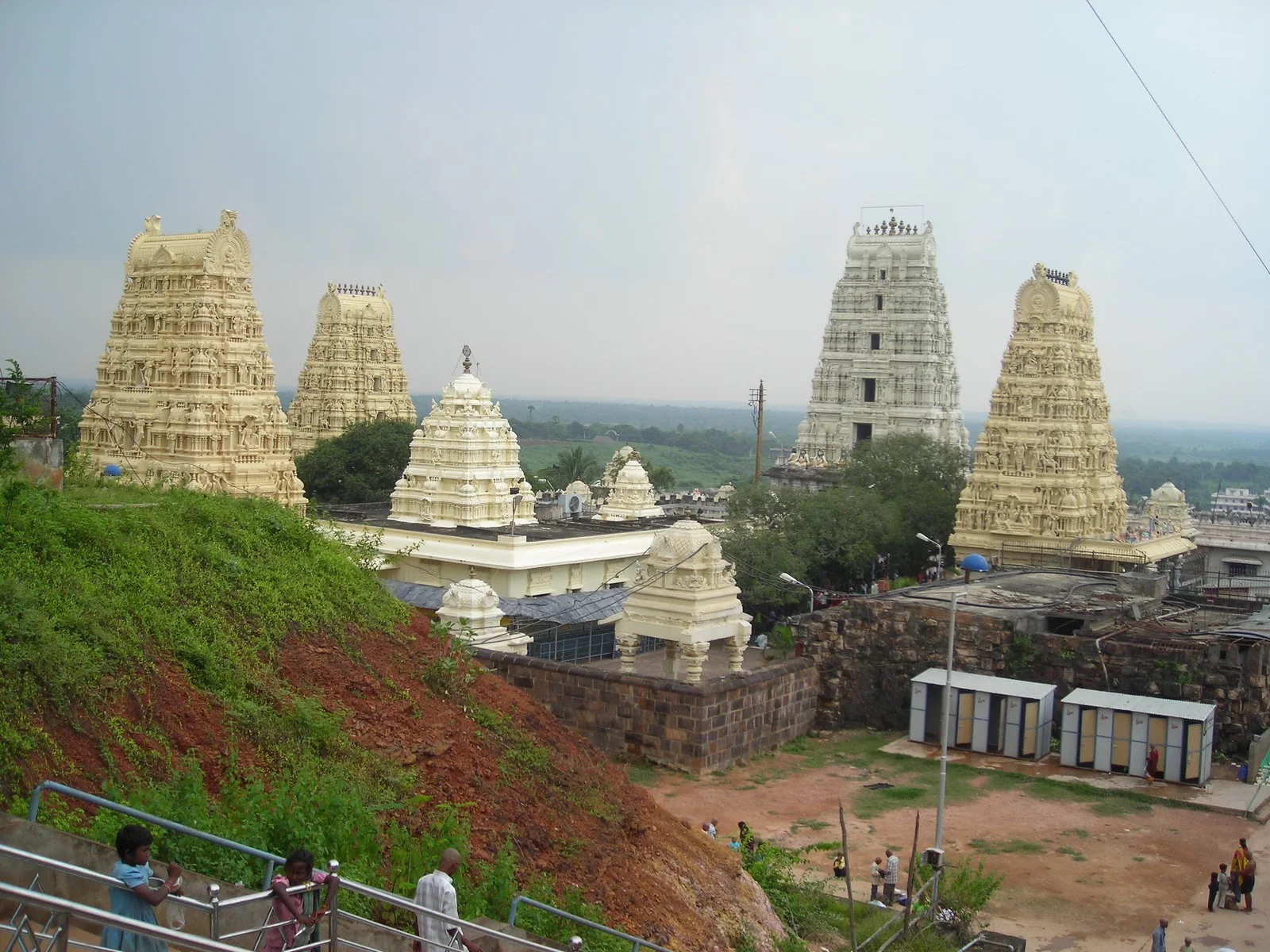 ద్వారకా తిరుమల ఆలయం - Dwaraka Thirumala Temple