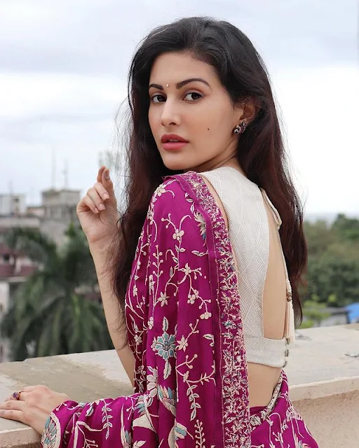 amyra dastur