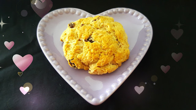 Cinnamon Raisin Scones