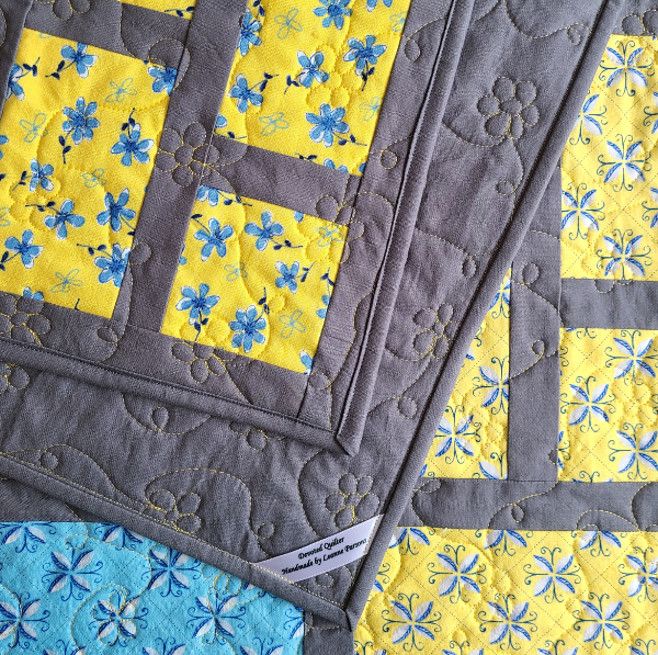 Formal Garden baby quilt | DevotedQuilter.com