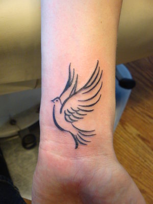 Dove Tattoos Designs and Meaning