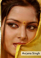 anjana singh ka photo, daton se dupatte ka pallu dabate hue most desirable indian film actress anjana singh dilkash tasveer