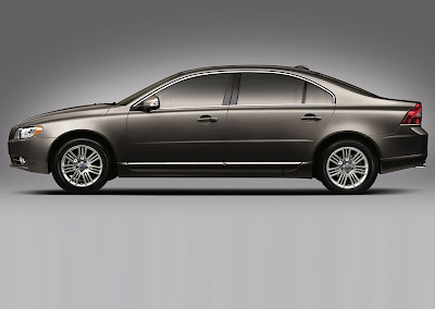 2009 Volvo S80L side