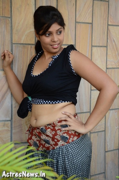 Haritha Letest Hot Photos Tamil Actress
