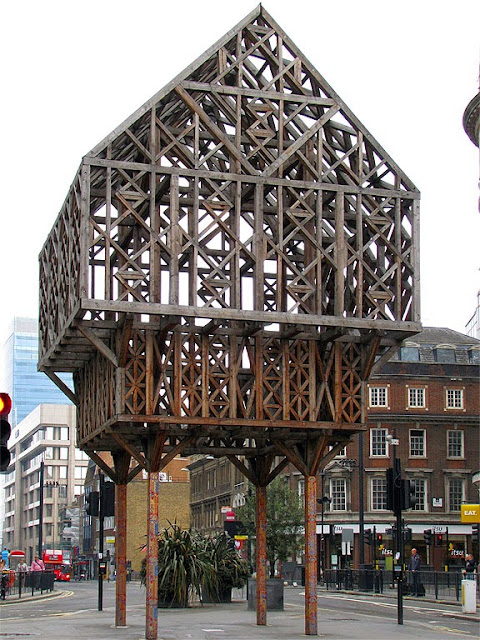 Paleys upon Pilers by Studio Weave, Aldgate, London