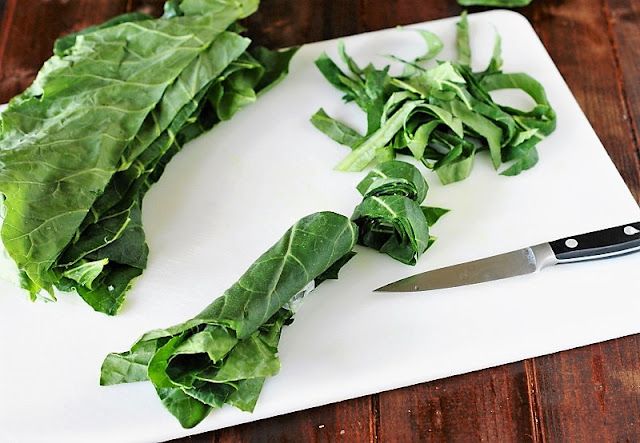  to laid upward a pot inwards truthful Southern fashion How to Cook Collard Greens: Step-by-Step