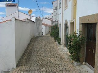 STREETS / Rua da Aldeia, Castelo de Vide, Portugal