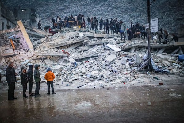 Gempa Mematikan di Turki dan Suriah, Total Korban Meninggal Dunia Sedikitnya 3.500 Orang - Operasi Penyelamatan Sedang Berlangsung