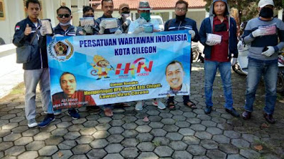 Peduli Covid-19, PWI Kota Cilegon Bagikan Masker 