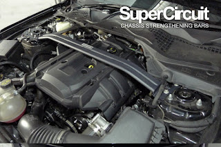 SUPERCIRCUIT Front Strut Bar installed to the 6th generation Ford Mustang 2.3 EcoBoost.