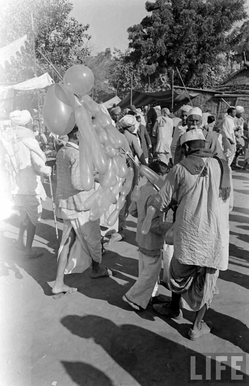 Maha-Yagya (Yajna or Yagna) Performed for World Peace during World War II on Banks of River Yamuna, Delhi, India | Rare & Old Vintage Photos (1944) - Part 2