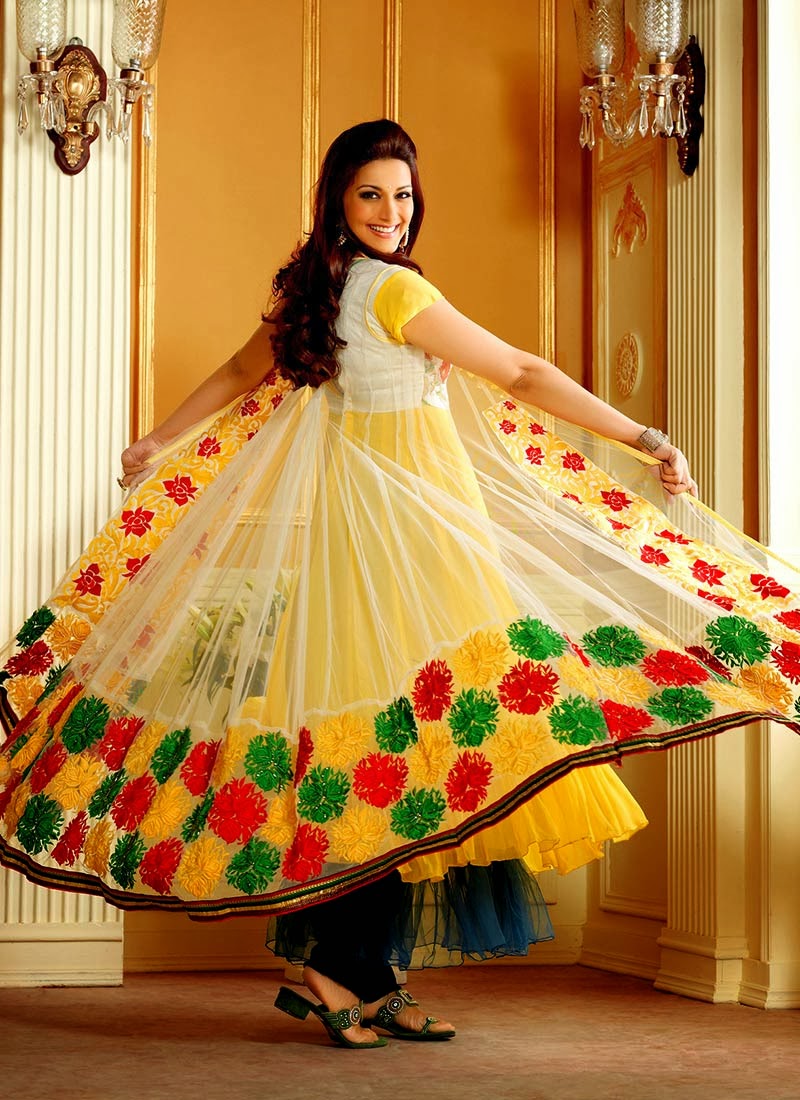 Sonali Bendre In Latest Designs  of Anarkali Suits 