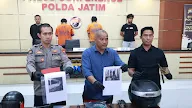 Polda Jatim Berhasil Amankan Dua Tersangka Spesialis Curanmor Rumah Kos