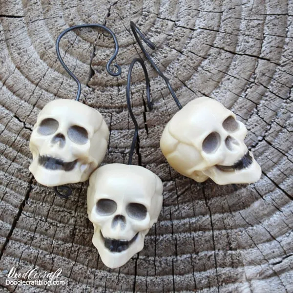 How to make miniature skull head hanging ornament decoration for a Halloween tree