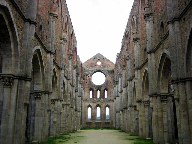 Abadía de San Galgano, La Toscana