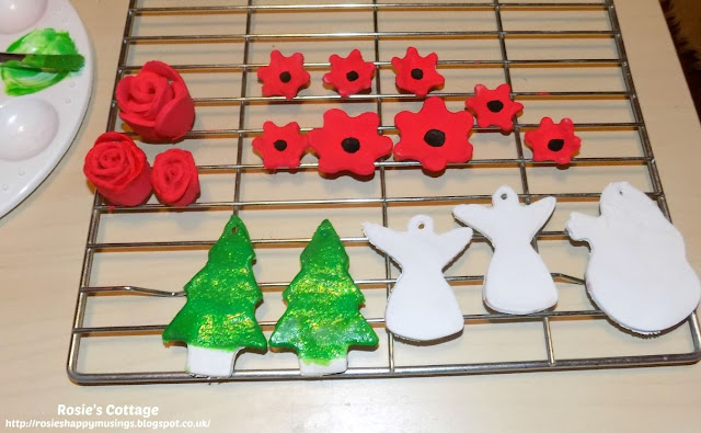 Air dry clay crafting: In addition to making poppies and rosebuds, I've also attempted to make some Christmas tree decorations... 