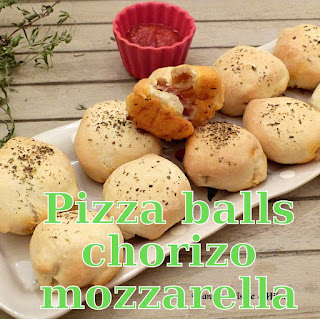 http://danslacuisinedhilary.blogspot.fr/2016/03/pizza-balls-chorizo-mozzarella.html