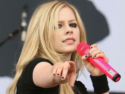 Avril Lavigne's fans apparently can not wait for his idol artist