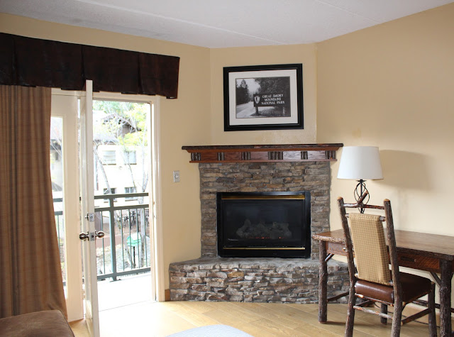 Old Creek Lodge rooms with fireplaces