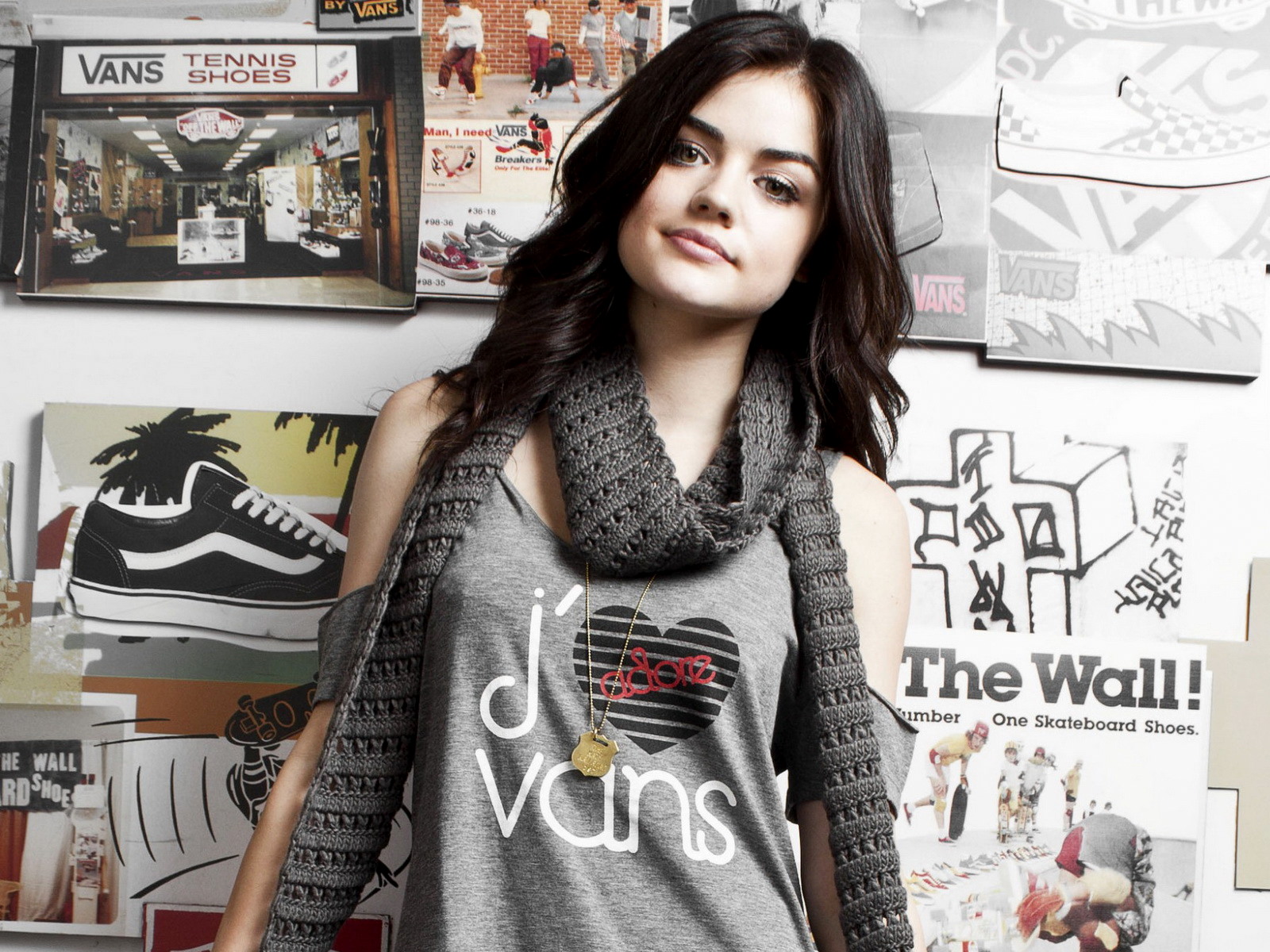 Lovely Wallpapers: Lucy Hale Cute Wallpaper