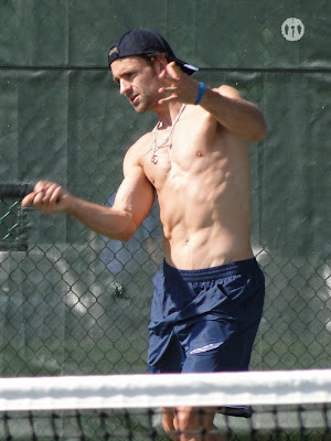 Nicolas Kiefer Shirtless at Cincinnati Open 2009