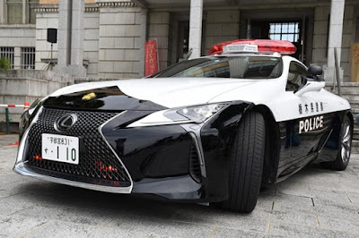 Lexus LC doado à polícia da província de Tochigi